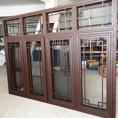 做鋁合金仿古門窗，板栗色是唯一選擇嗎？冠墅陽(yáng)光百葉窗的多樣化美學(xué)